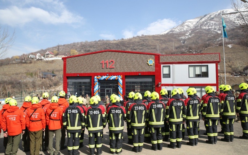 Спасатели в горах Алматы