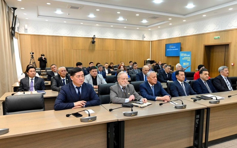 Члены общественного совета области Абай выразили поддержку новой Конституции