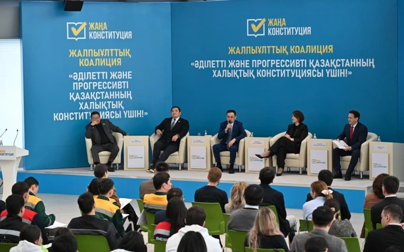р