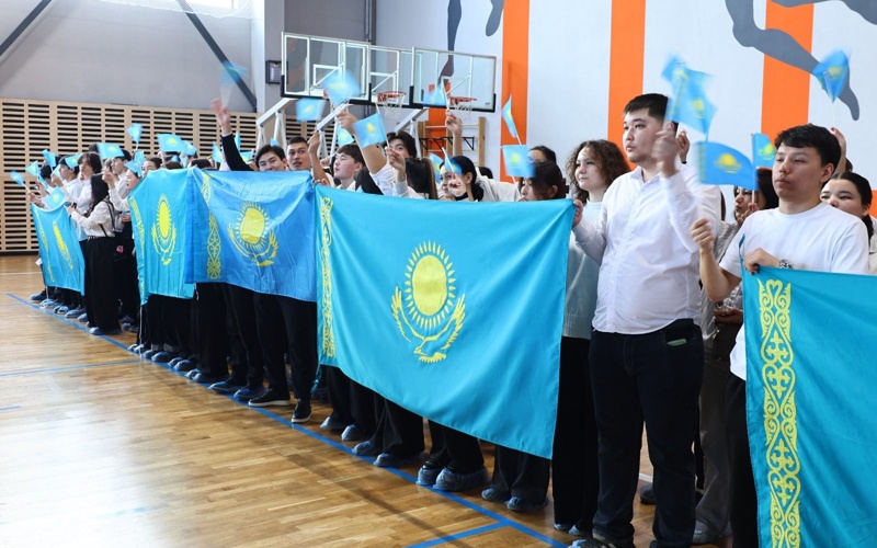 Ұлытауда жаңа Конституцияны қолдауға арналған форумға мыңға жуық жас жиналды