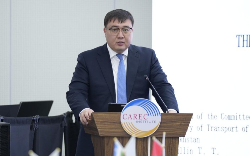 哈萨克斯坦代表团参加中亚区域经济合作公路工作组首次会议