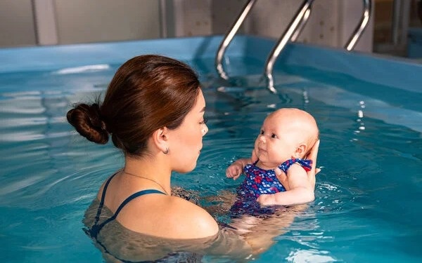 Грудничковое плавание