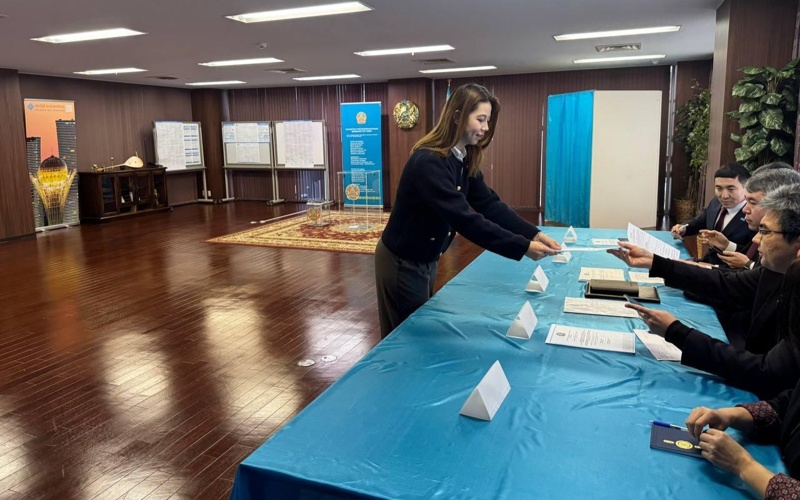 Seoul, Tokyo, polling stations, Kazakhstan, constitutional referendum, Constitution, referendum