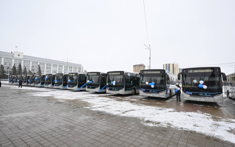 В преддверии Наурыз мейрамы в Семее были презентованы новые современные автобусы В преддверии Наурыз мейрамы в Семее были презентованы новые современные автобусы