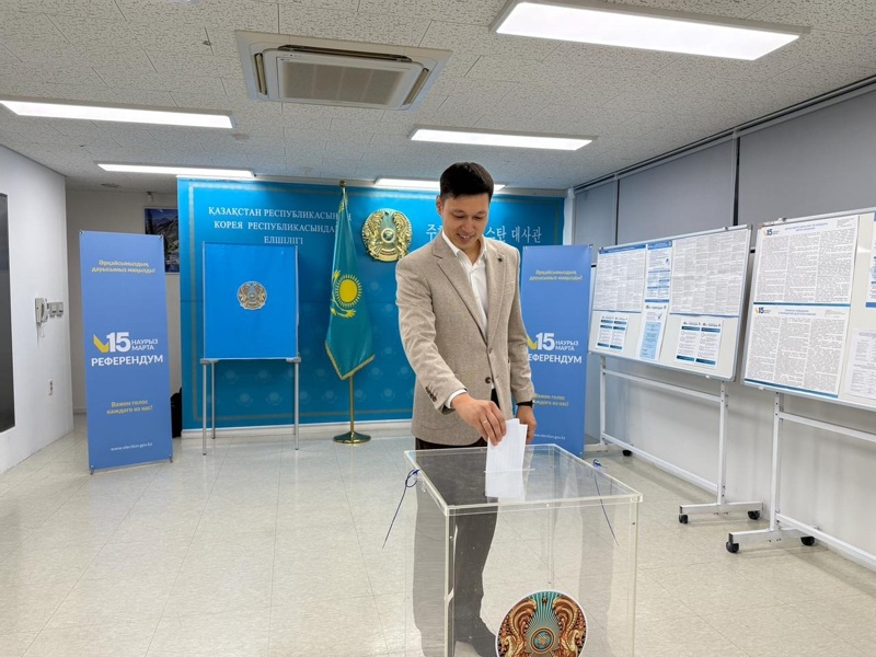 Азия орман ынтымақтастығы ұйымының (AFoCO) қызметкері Қазақстан азаматы Ернар Сарсенбаев