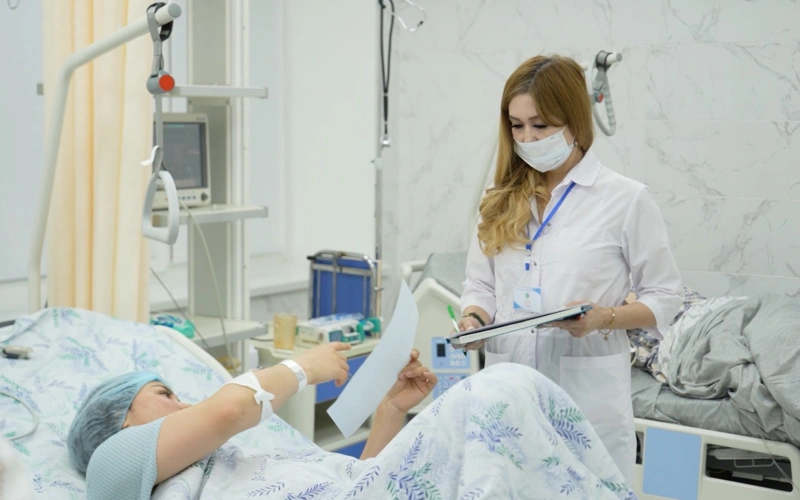 Сразу две тройни родились в Атырау накануне референдума