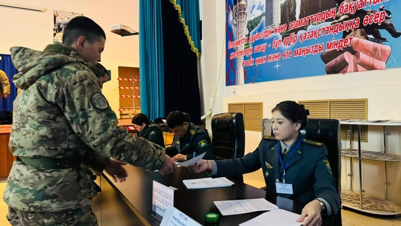 Военнослужащие регионального командования «Оңтүстік» Военнослужащие регионального командования «Оңтүстік»