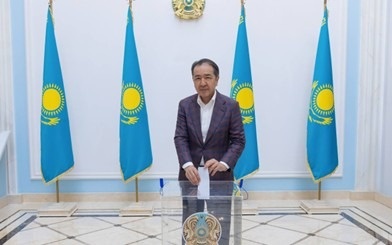 Vysokaıa aktıvnost kazahstantsev nablıýdaetsıa na ýchastke referendýma v Moskve Vysokaıa aktıvnost kazahstantsev nablıýdaetsıa na ýchastke referendýma v Moskve