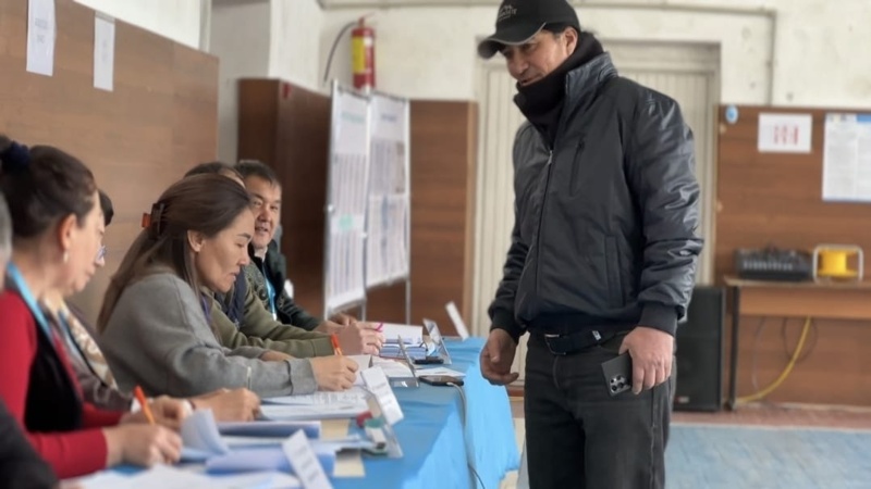 Түркістан облысында референдум учаскесіне &laquo;Тау адамы&raquo; келді