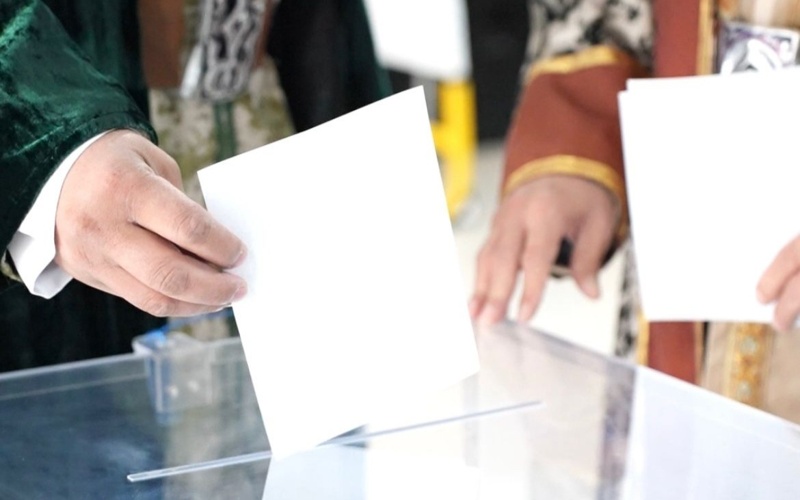 Қазақтың үш ханы дауыс беруге келді