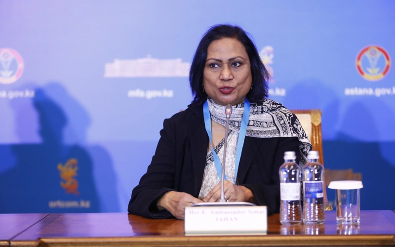  Ismat Djahan 