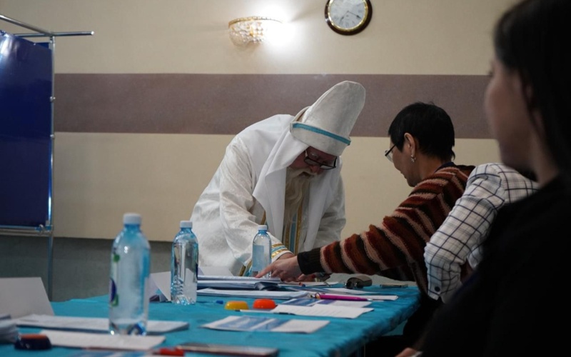 Кыдыр ата посетил участок референдума в Костанае в преддверии Наурыза Кыдыр ата посетил участок референдума в Костанае в преддверии Наурыза