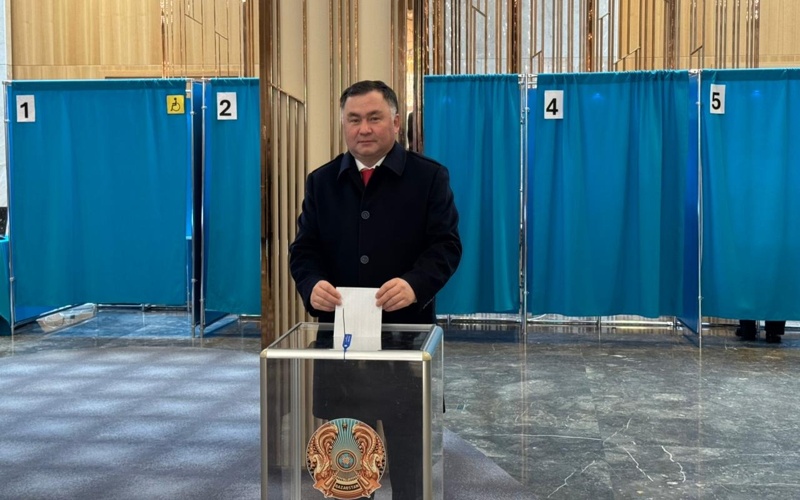 Асламбек Мерғалиев 