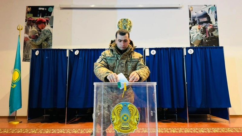 Военнослужащие регионального командования «Оңтүстік»