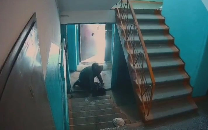Ограбление пенсионерки в Экибастузе попало на видео