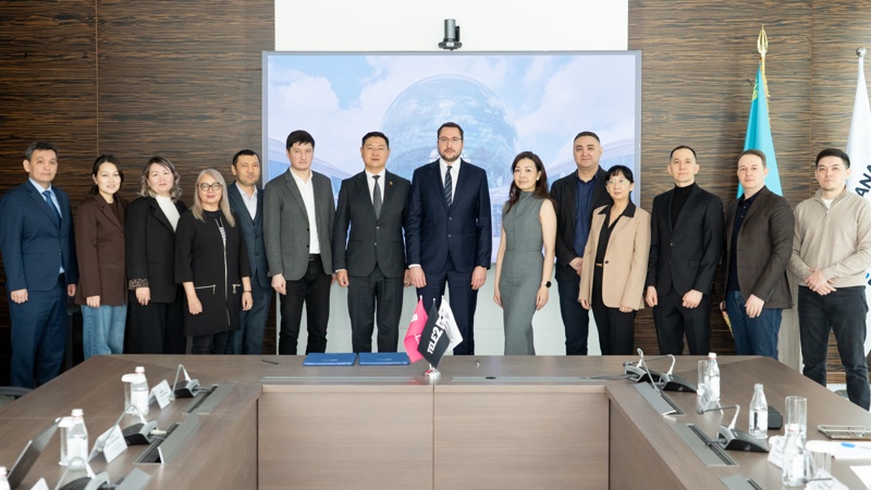 Меморандум о сотрудничестве подписан между Tele2/Altel и Astana IT University Сотрудники Tele2/Altel и Astana IT University