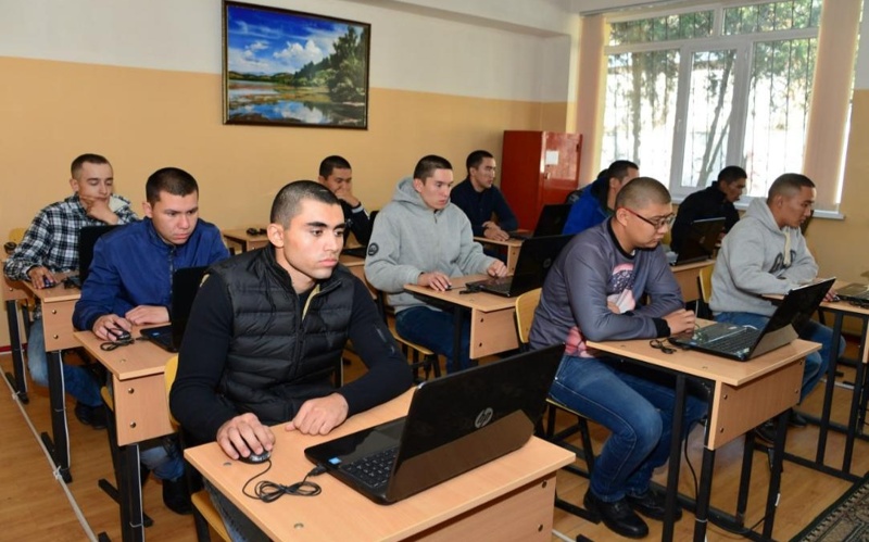 21 myńnan astam jas azamat armııa qataryn tolyqtyrady