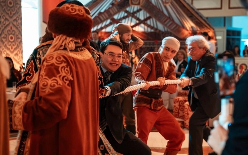 阿斯塔纳举行驻华外交使团&ldquo;纳乌鲁兹舞会&rdquo;