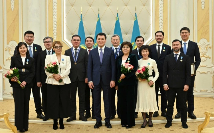 State awards presented to Kazakh civic and media leaders
