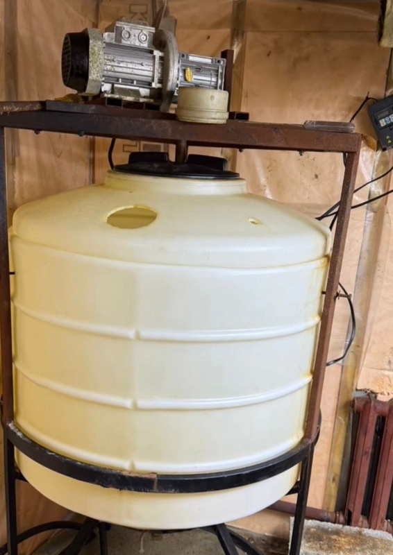 Крупный канал синтетики и нарколабораторию накрыли в Шымкенте