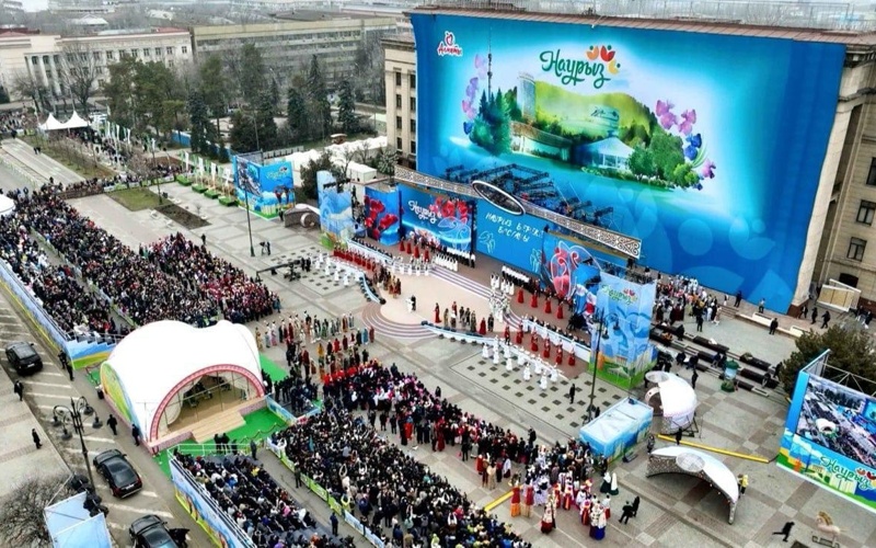 Какие мероприятия пройдут в честь Наурыза в Алматы с 21 по 23 марта Площадь Астана с дрона