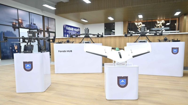 Президент Қазақ ұлттық университетінің ғылыми әлеуетімен танысты