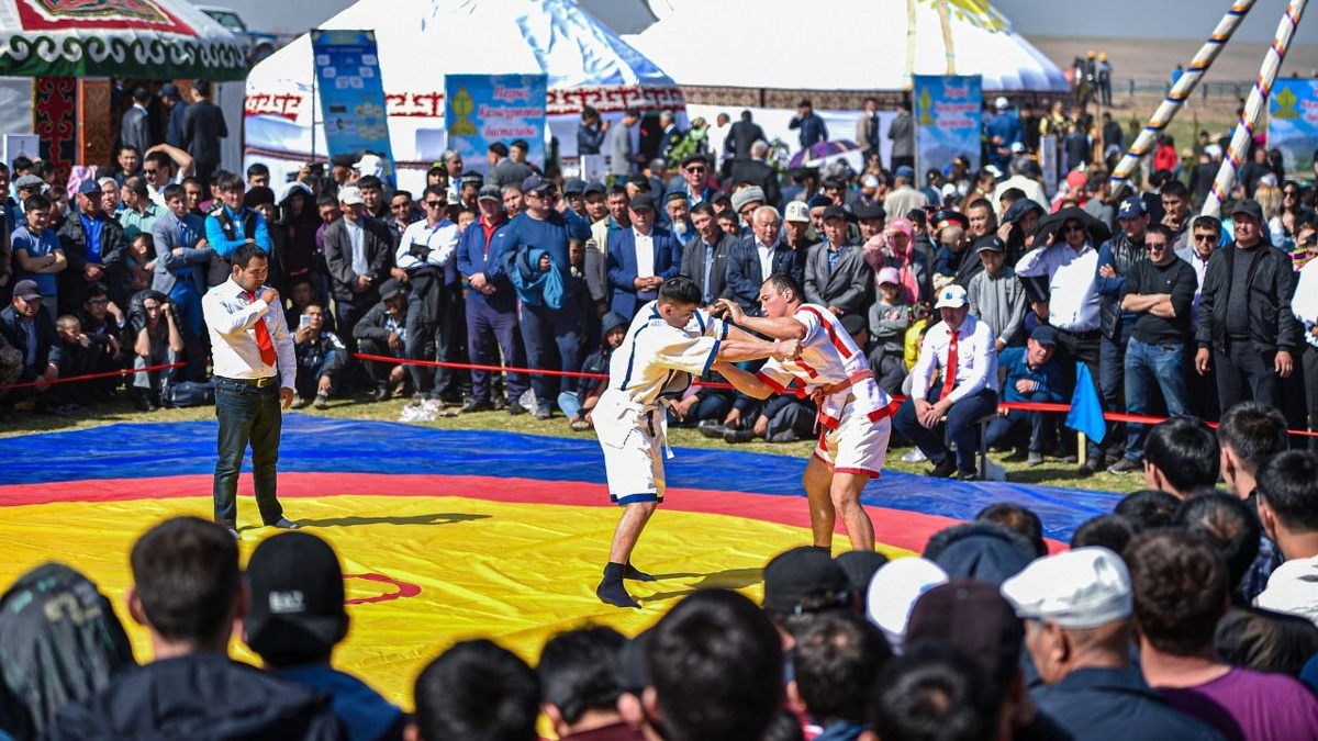 Күрес түрлері бойынша Азия чемпионатына қатысатын балуандар белгілі болды