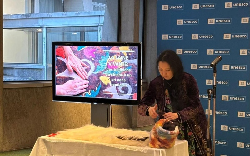 Kazakhstan showcases intangible cultural heritage at UNESCO Headquarters