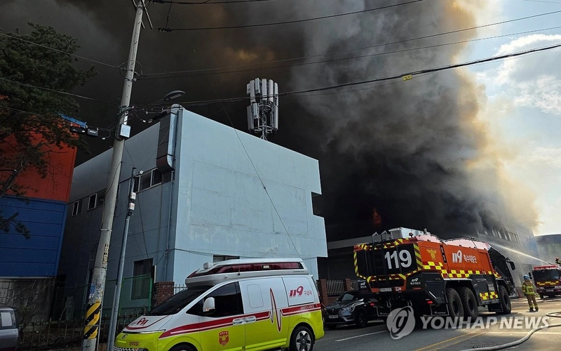 At least 50 injured in fire at Daejeon car parts plant