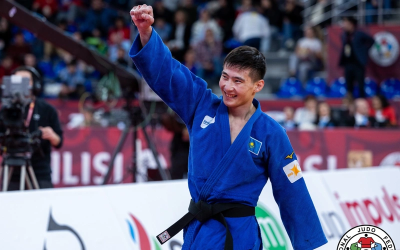 Nurqanat Serikbaev Tbılısıdegi Grand Slam týrnıriniń fınalyna shyqty