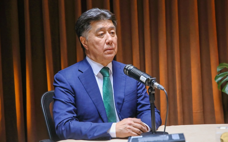 Álıhan Baımenov