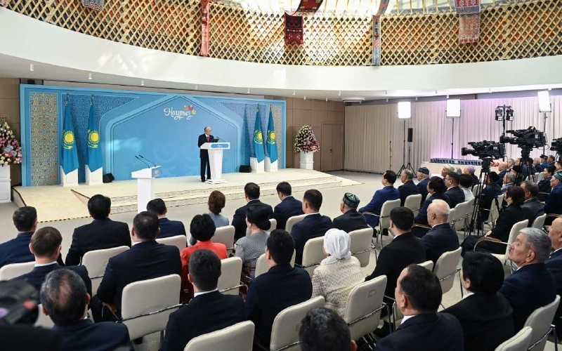Prezıdent elimizdiń áleýmettik-ekonomıkalyq jetistikterine toqtaldy