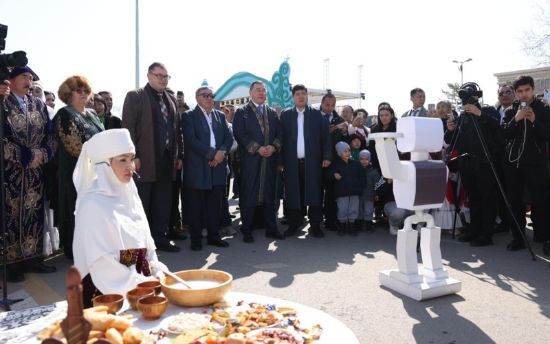 Dástúr men ınnovatsııa úılesimi: Almaty oblysynda Naýryz jańa formatta toılandy