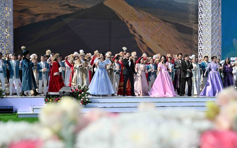 Президент Ұлыстың ұлы күніне арналған концертті тамашалады