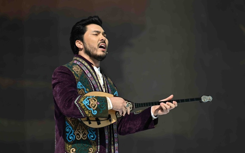 Президент посетил концерт по случаю праздника Наурыз 