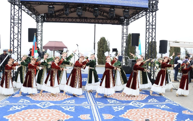 Наурыз в казахском стиле масштабно празднуют в Баку