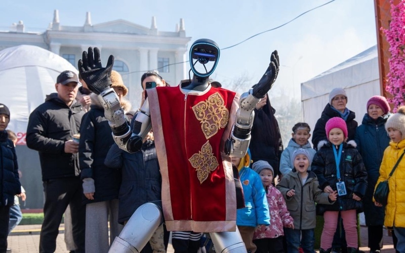 Елорданы интерактивті мерекелік алаңдар таңғалдырды