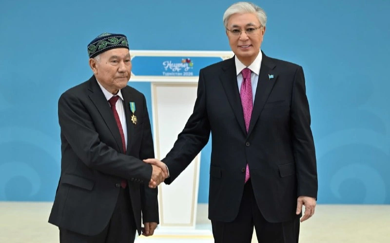 Prezıdent el damýyna úles qosqan azamattarǵa memlekettik nagradalar tabystady 