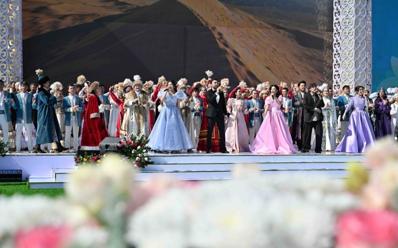 Президент посетил концерт по случаю праздника Наурыз 