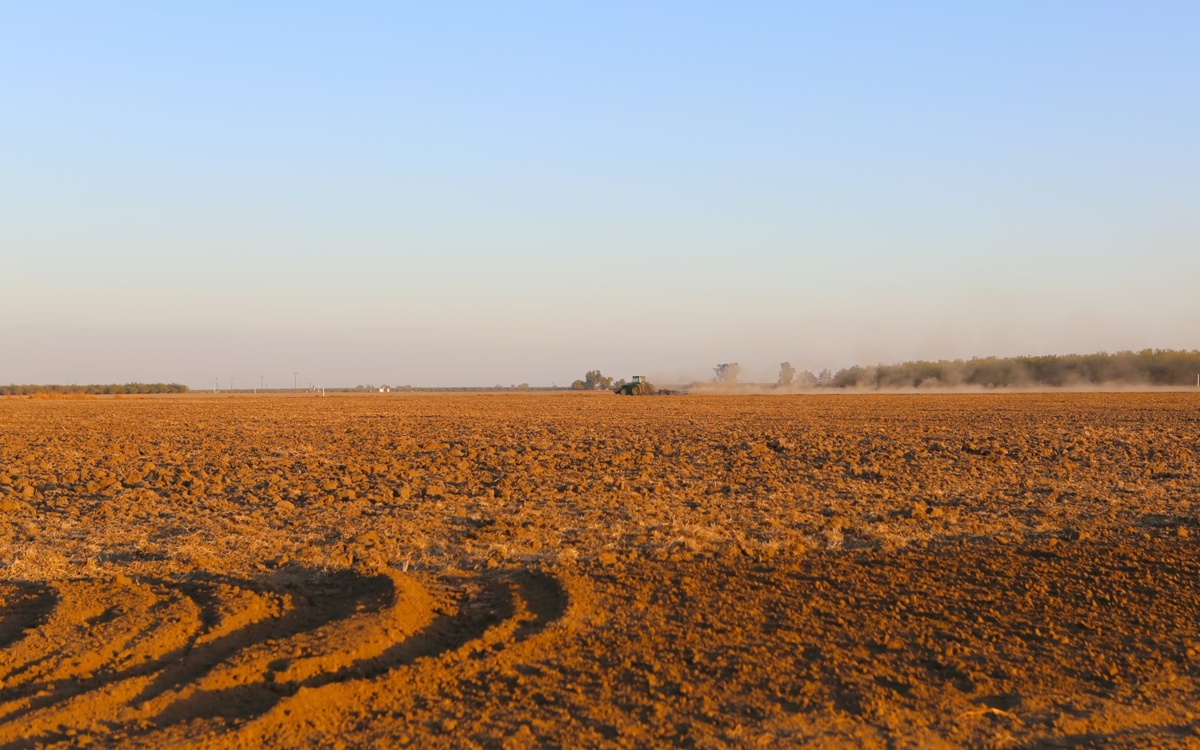 Global scientists reveal how farming affects soil via new Earth-sensing technology
