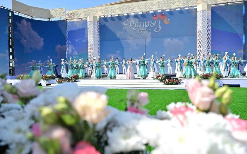 Президент посетил концерт по случаю праздника Наурыз 