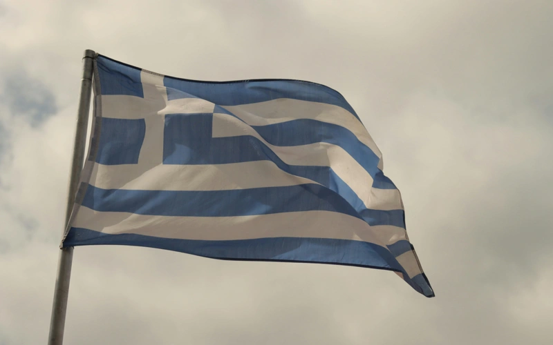 Greek government rolls out €300mln support plan amid Mideast tensions