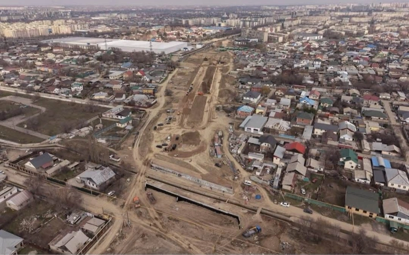 Пробивка улиц в Алматы
