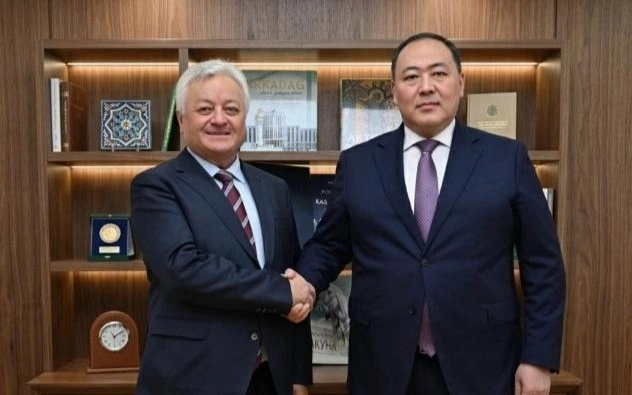 Kazakh Deputy FM Konuspayev meets with outgoing Moldovan Ambassador Ştefan Gorda