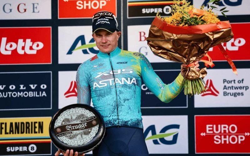 XDS Astana Team  veloshabandozy Maks Kanter
