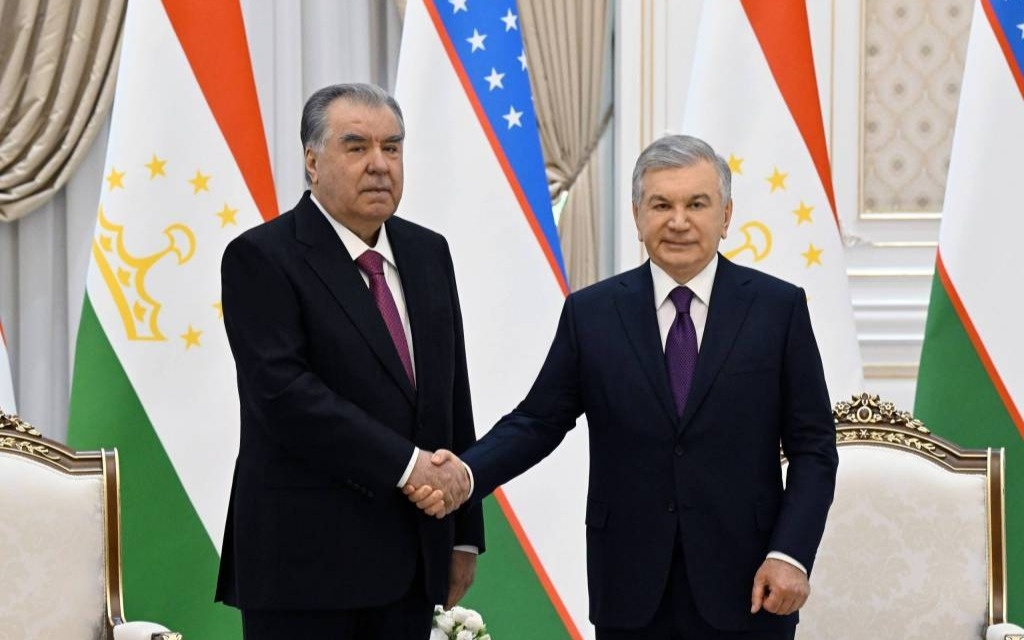 Uzbek and Tajik presidents hold 1st meeting of Supreme Interstate Council
