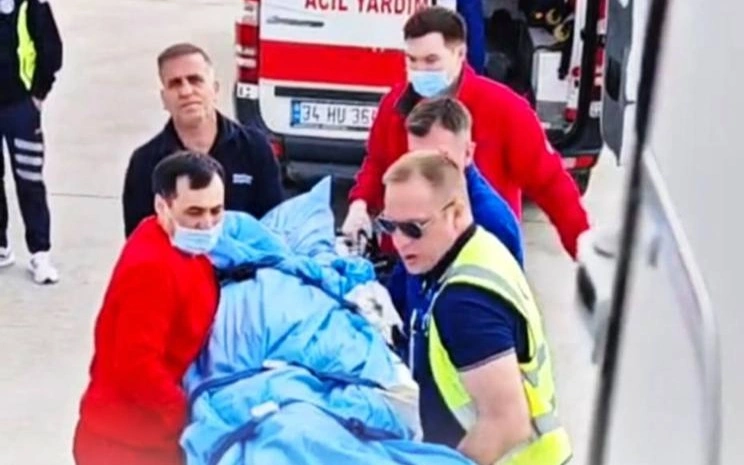Túrkııadan aýyr háldegi eki qazaqstandyq medıtsınalyq avıatsııamen jetkizildi