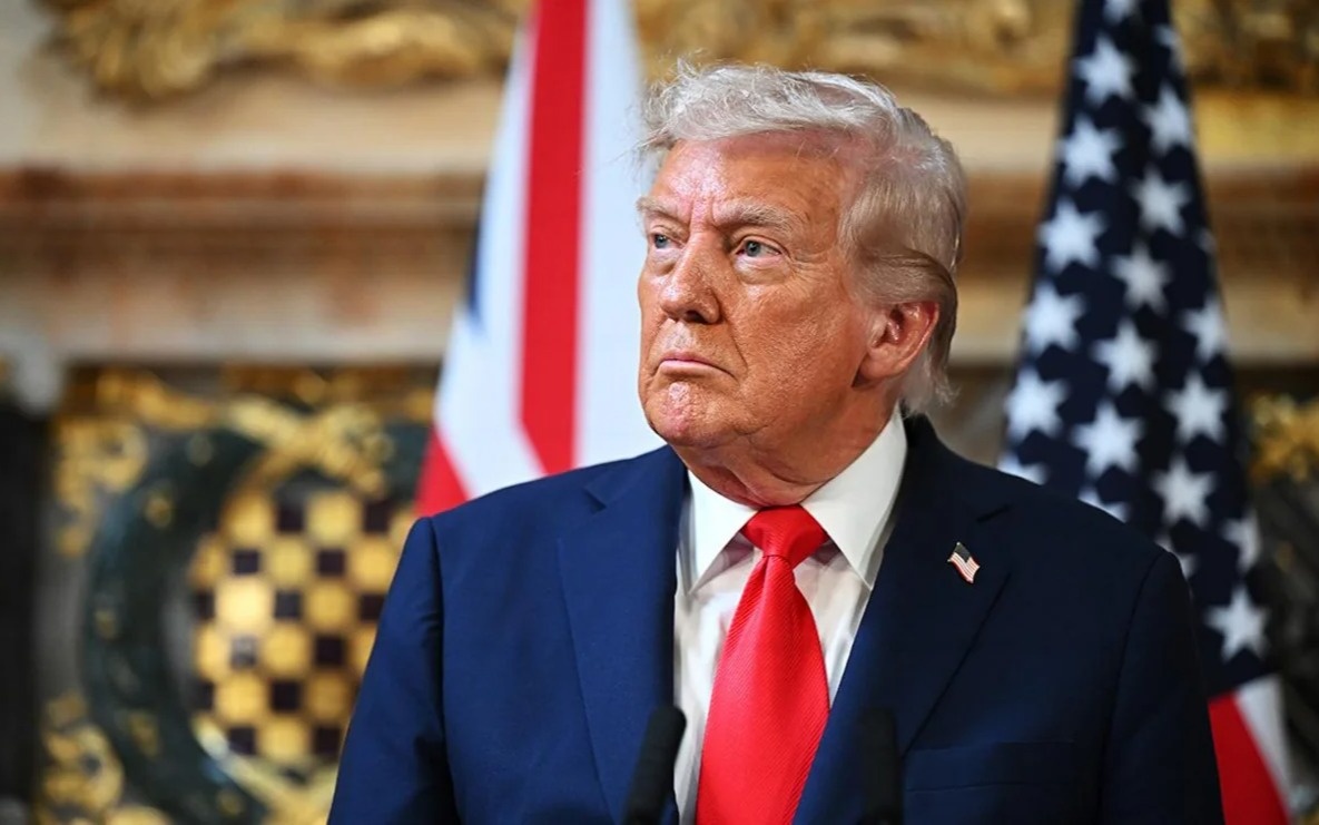 Трамп Ішкі қауіпсіздік министрлігіндегі шатдаунға байланысты төтенше жағдай жариялады