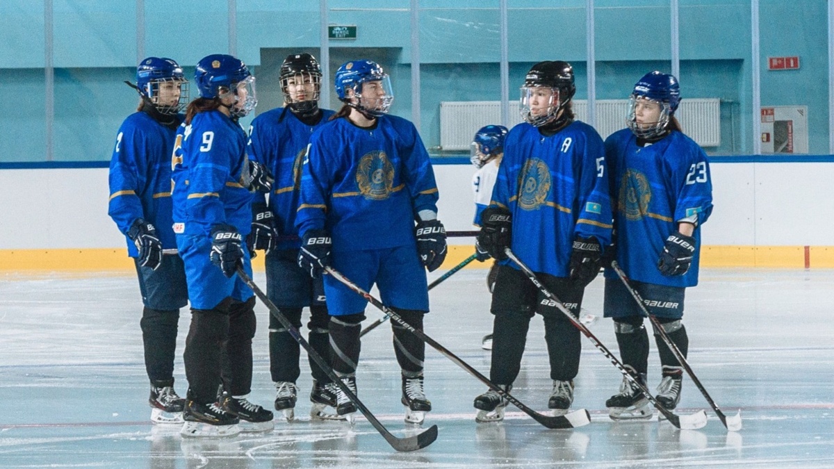 Қазақстан әйелдер құрамасы хоккейден әлем чемпионатына дайындығын бастады