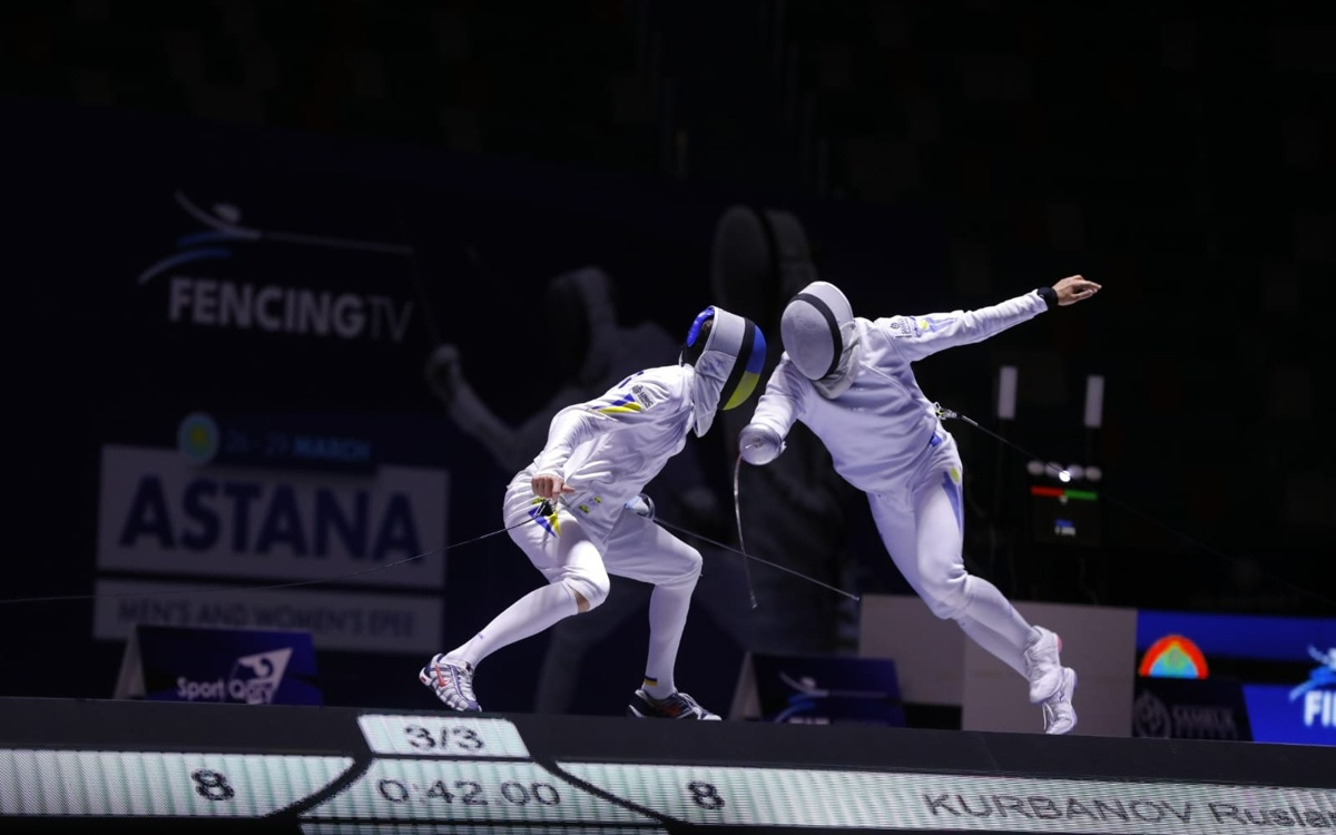 Kazakh fencer clinches silver at Épée World Cup stage